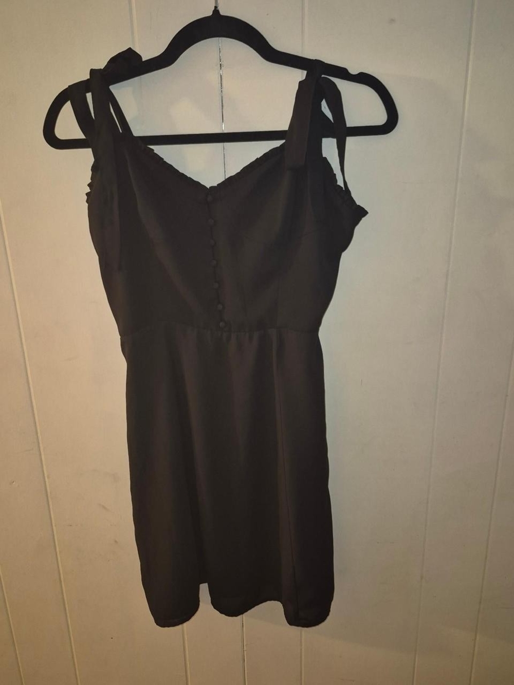 Forever 21 Black Tie-Shoulder Camisole Dress
